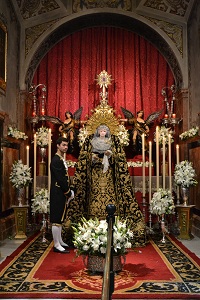 Besamanos a María Stma. en su Soledad