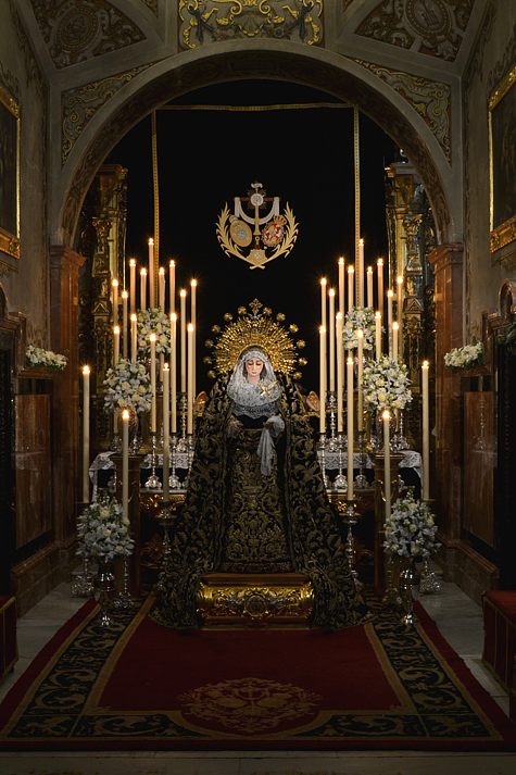 Besamanos a María Santísima en su Soledad