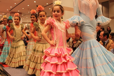 Éxito del desfile benéfico de moda flamenca